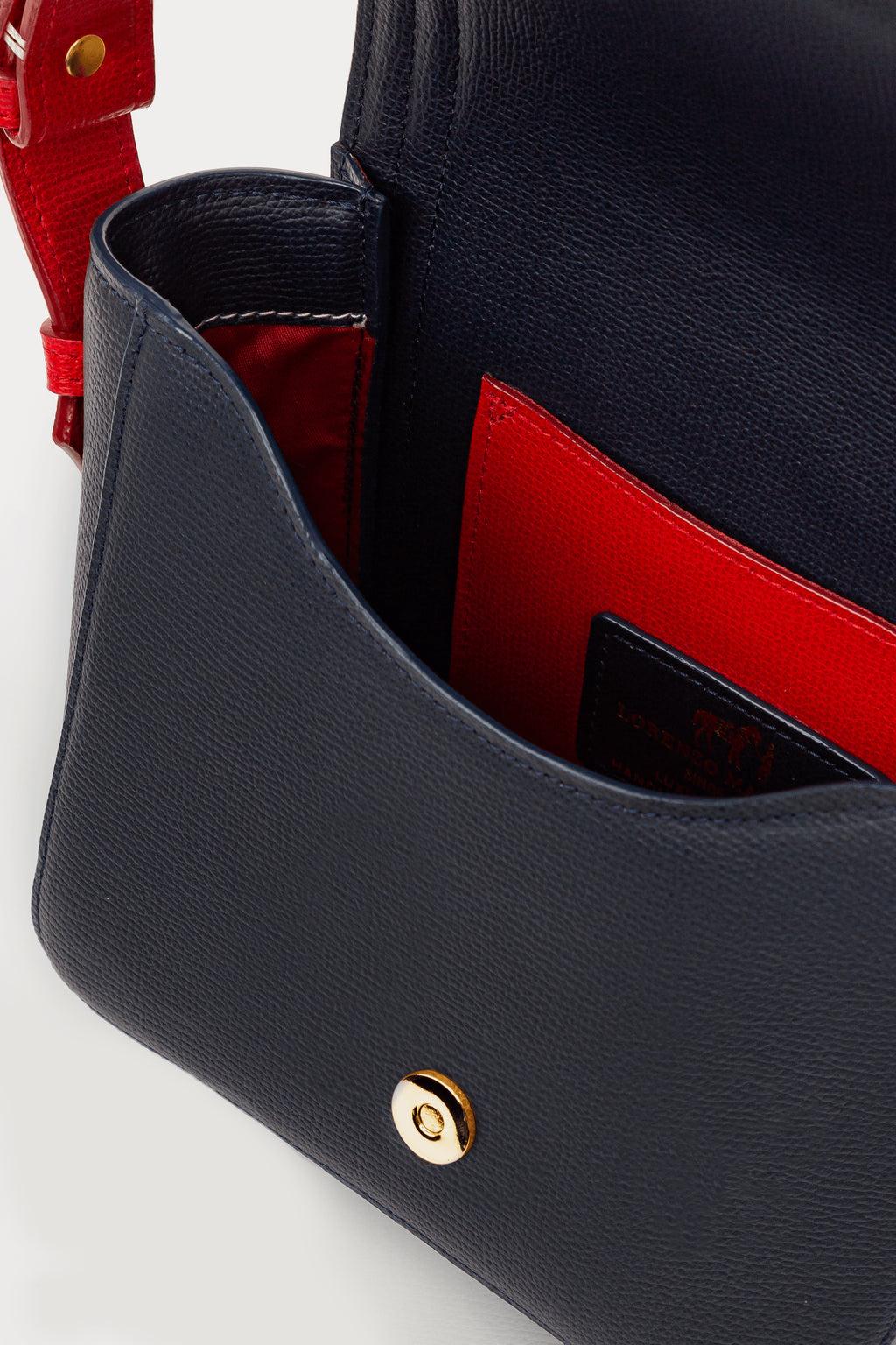 Crossbody VII - London